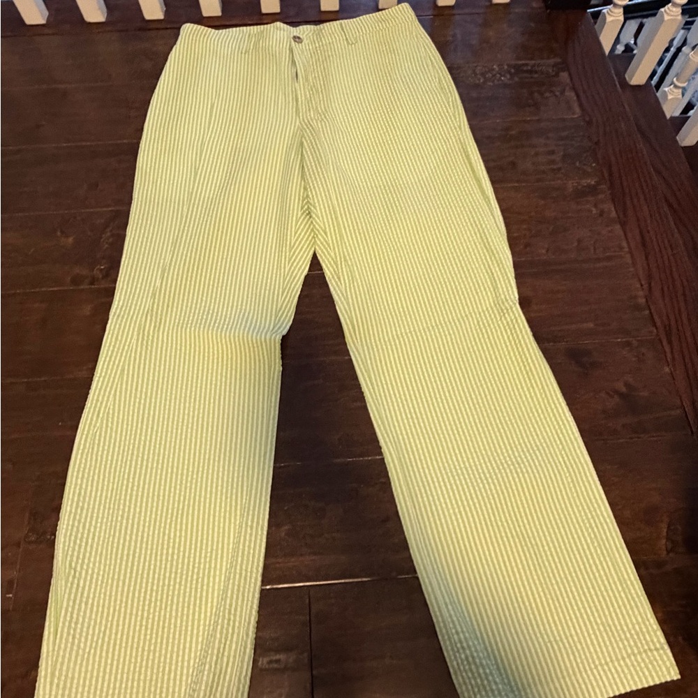 Searsucker Vineyard vines pants